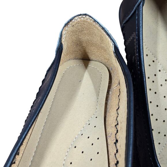 Black Leather Laser Cut Perforated Ballet Flats Size 9 - Picture 6 of 10